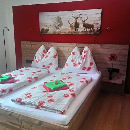 Haus Wastl Apartment Russbach am Pass Gschuett Ngoại thất bức ảnh