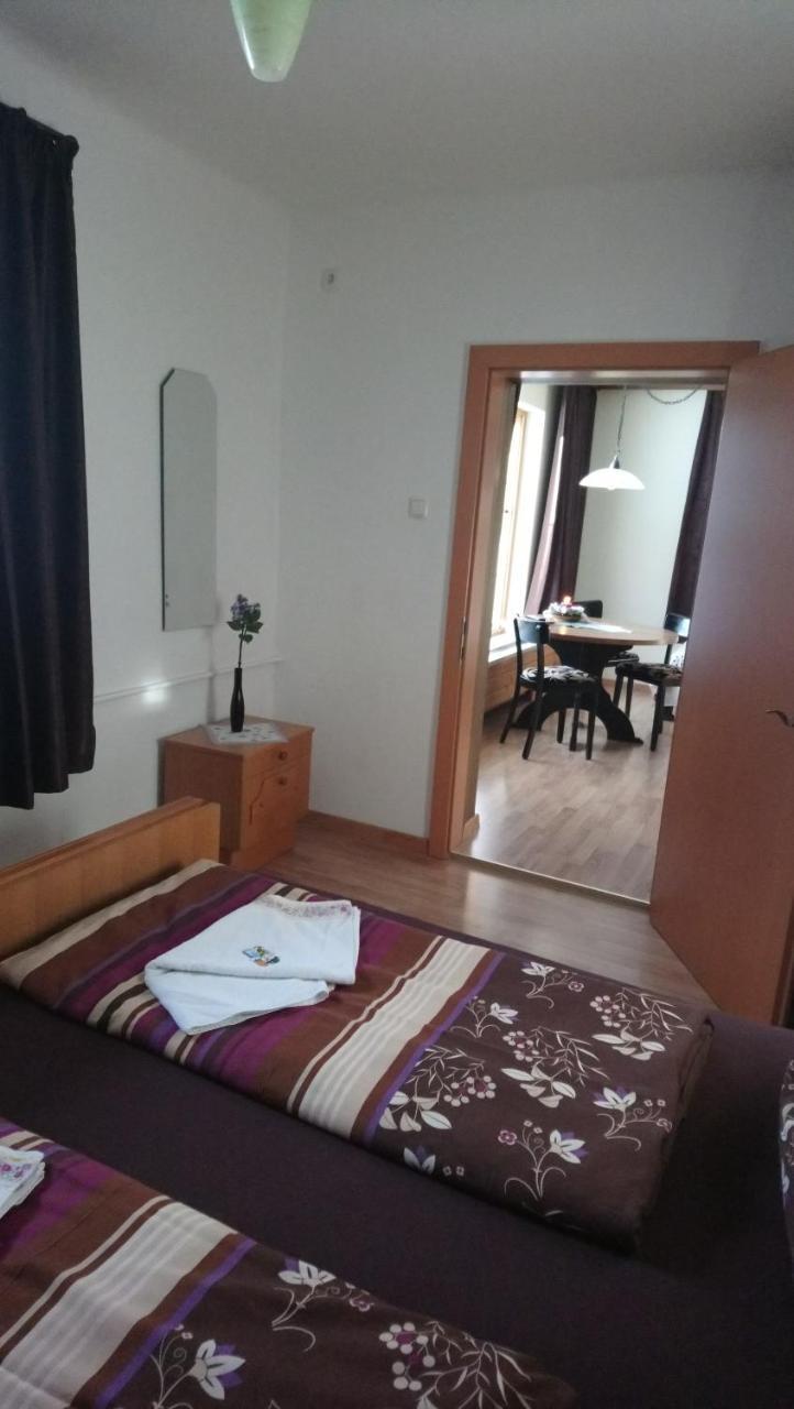 Haus Wastl Apartment Russbach am Pass Gschuett Ngoại thất bức ảnh